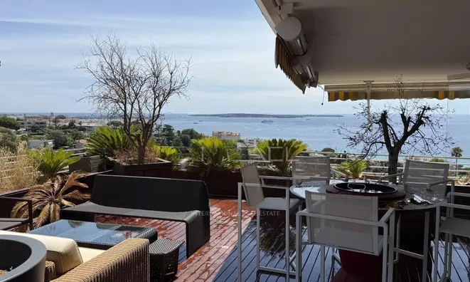 Недвижимость House Cannes Croix des Gardes: 20