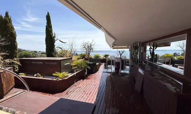 Недвижимость House Cannes Croix des Gardes: 25