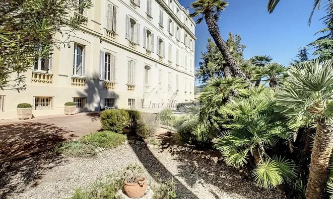 Недвижимость Villa Petit Juas: 12