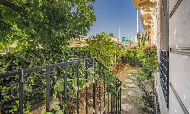 Недвижимость Villa République Cannes: 17