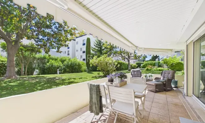 Недвижимость Villa Pointe Croisette: 1