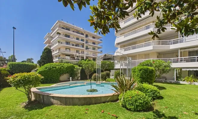 Недвижимость Villa Pointe Croisette: 2