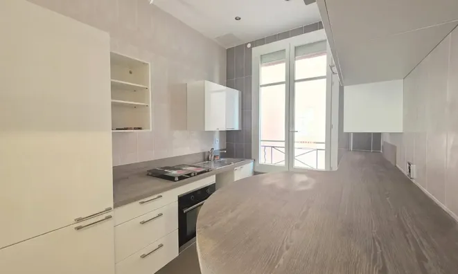 Недвижимость Villa République Cannes: 4
