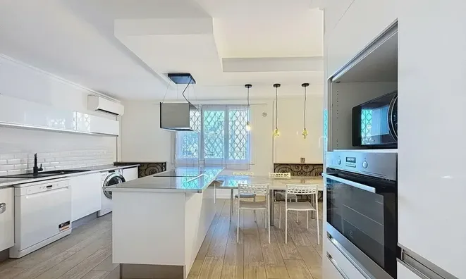 Недвижимость Villa Petit Juas: 4