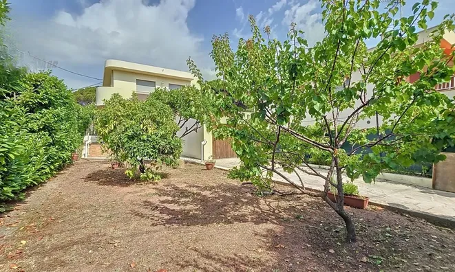 Недвижимость Villa Petit Juas: 2