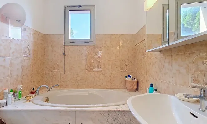 Недвижимость Villa Petit Juas: 16
