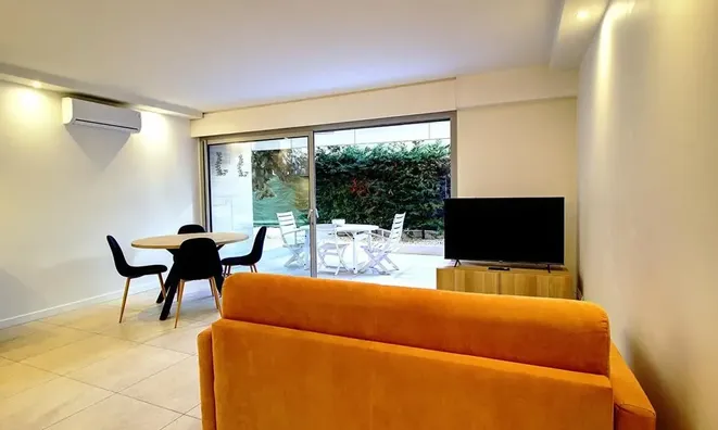 Недвижимость Villa Pointe Croisette: 2