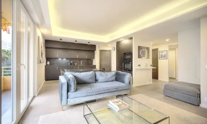 Недвижимость Villa Pointe Croisette: 2