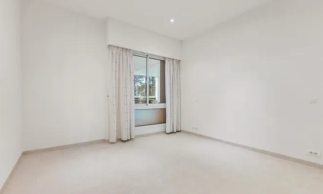Недвижимость Villa Mandelieu-La Roubine: 14