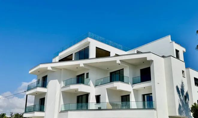 Недвижимость 3 Bedroom Penthouse For sale in Germasogeia, Limassol: 1