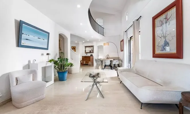 Недвижимость Villa Petit Juas: 5