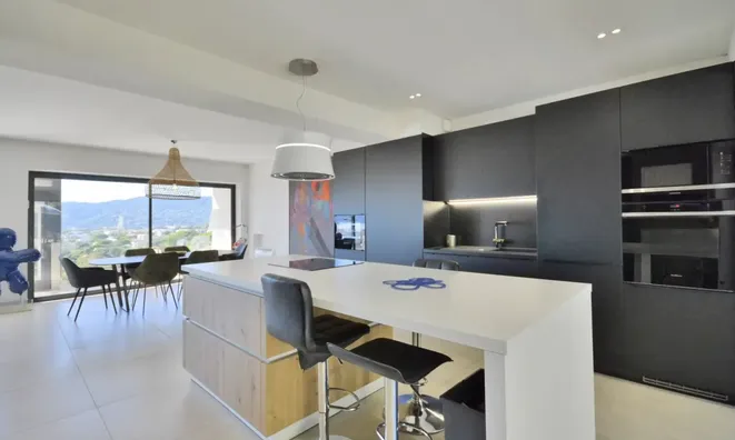 Недвижимость Villa Croix des Gardes: 15