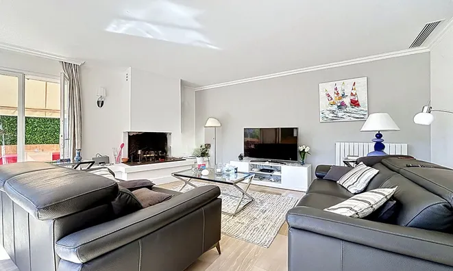 Недвижимость Villa Mandelieu Minelle: 2