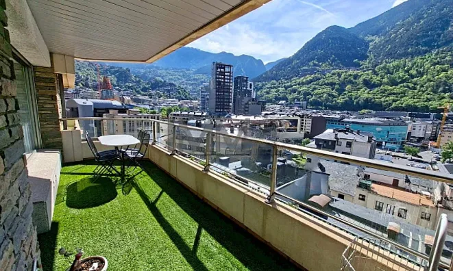 Недвижимость Exclusive 4-bedroom apartment for sale in Andorra la Vella: 1
