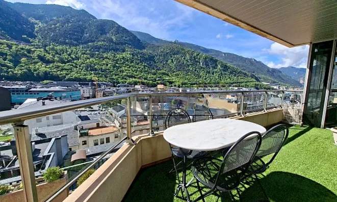 Недвижимость Exclusive 4-bedroom apartment for sale in Andorra la Vella: 2