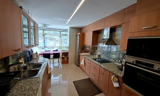 Недвижимость Exclusive 4-bedroom apartment for sale in Andorra la Vella: 9