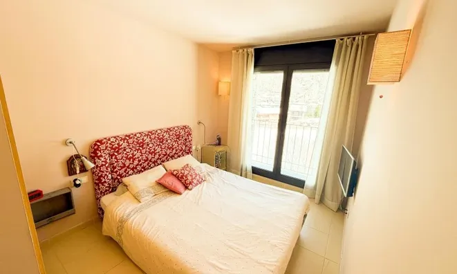 Недвижимость 2-bedroom apartment in Canillo: 2