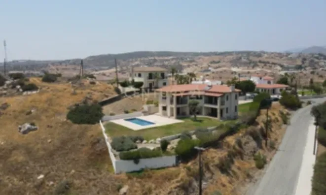 Недвижимость 4 Bedroom Villa For Sale in Parekklisia, Limassol: 3