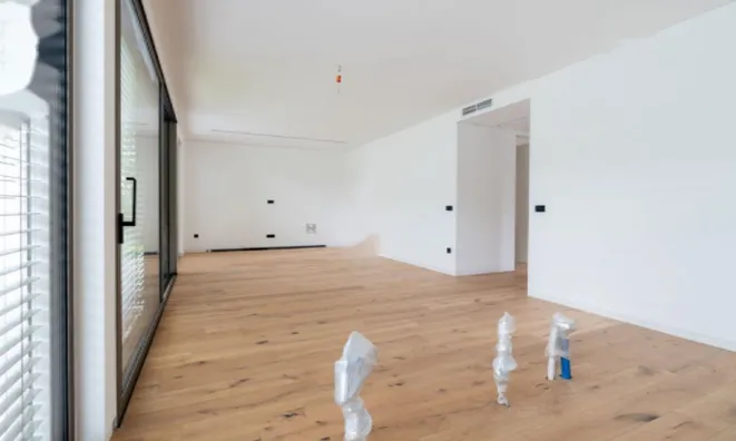 Недвижимость Четырехкомнатная квартира Бежиград: 28