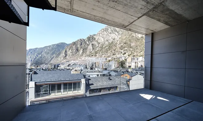 Недвижимость Penthouse for sale in Andorra la Vella, 3 bedrooms: 35