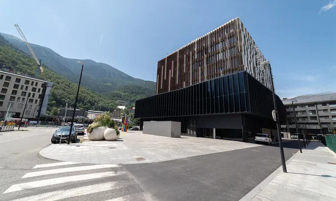 Недвижимость Apartment for sale in Andorra la Vella with 3 bedrooms: 24
