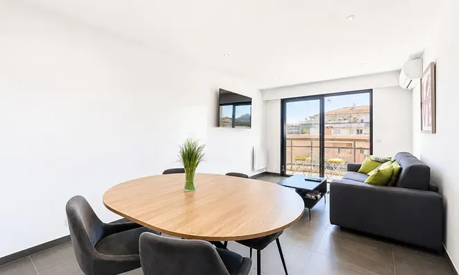 Недвижимость Villa Cannes Mandelieu: 2