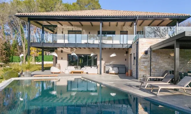 Недвижимость Villa Mougins: 3