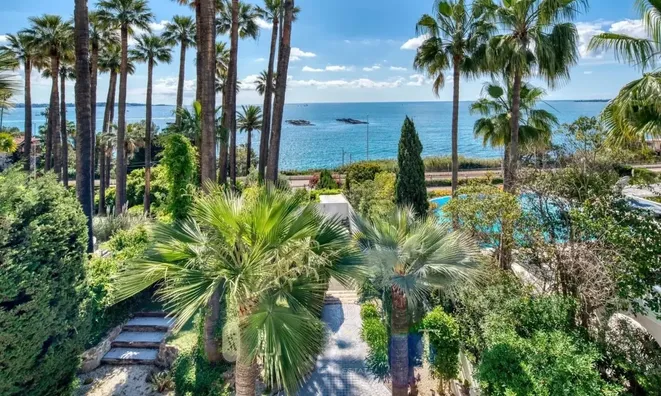Недвижимость House Cannes: 1