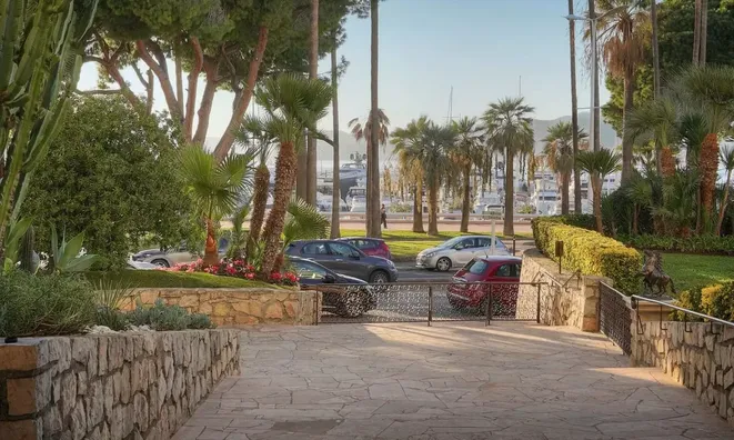 Недвижимость Residence Pointe Croisette: 16