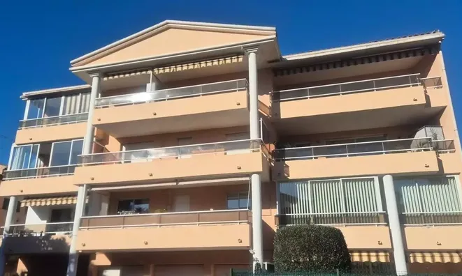 Недвижимость Villa Cannes La Bocca: 1