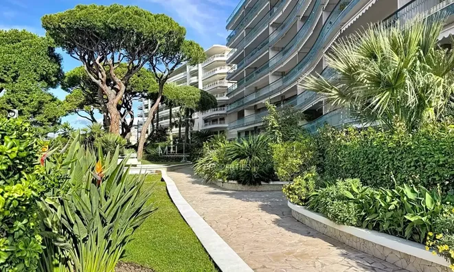 Недвижимость Villa Pointe Croisette: 1
