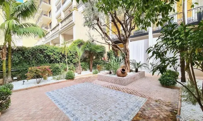 Недвижимость Villa Petit Juas: 12