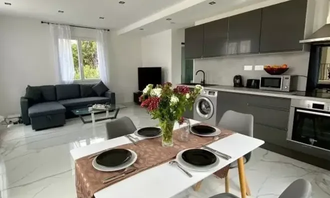 Недвижимость Villa Croix des Gardes: 2