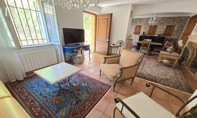 Недвижимость Villa Les Issarts: 1