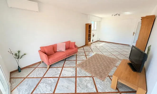Недвижимость Villa Petit Juas: 1