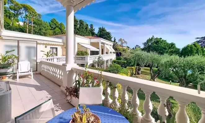 Недвижимость Villa Californie: 18