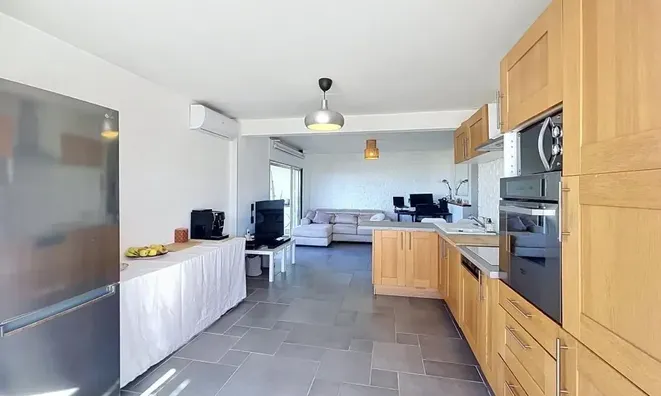 Недвижимость Villa Croix des Gardes: 3