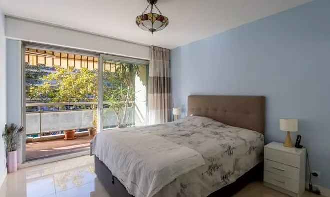 Недвижимость House Carnot in Cannes: 8