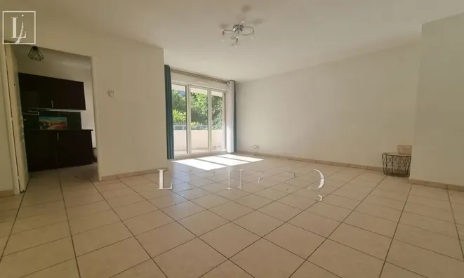 Недвижимость Villa Les Issarts: 2