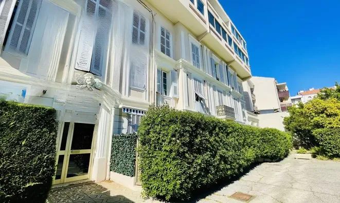 Недвижимость House Cannes: 1