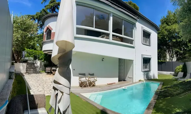Недвижимость Villa République Cannes: 1