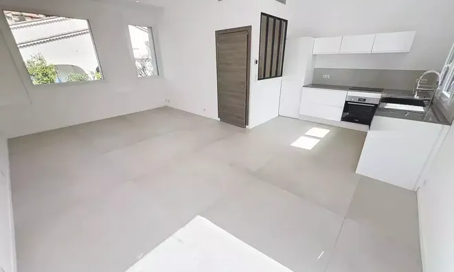 Недвижимость Villa Petit Juas: 3