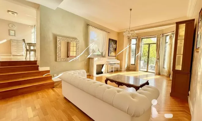 Недвижимость Villa République Cannes: 2
