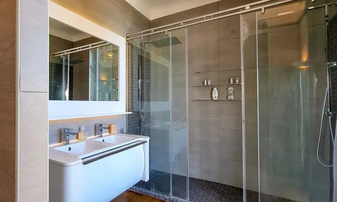 Недвижимость Villa Croix des Gardes: 12