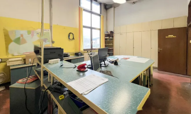 Недвижимость Коммерческое пространство Стайнге: 8