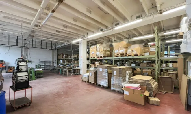 Недвижимость Коммерческое пространство Стайнге: 19