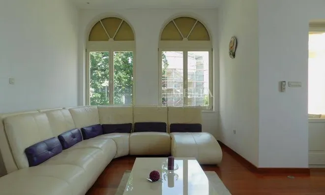 Недвижимость Four-room apartment Opatija: 1