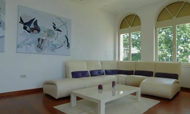 Недвижимость Four-room apartment Opatija: 2