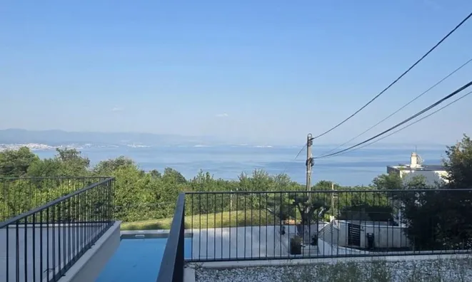 Недвижимость Семейный дом 400 м², Опатия: 11