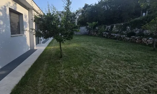 Недвижимость Семейный дом 400 м², Опатия: 20